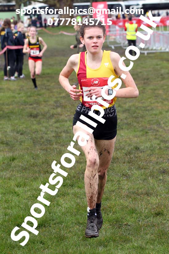 Intermediate girls, 2020 New Balance English Schools Champs., Sefton Park, Liverpool. Photo: David T. Hewitson/Sports for All Pics